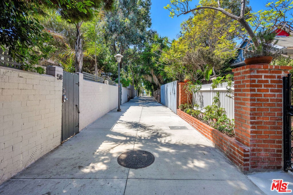 59 Dudley Avenue