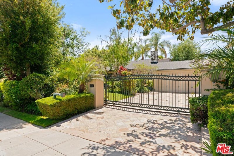 521 N Rexford Drive