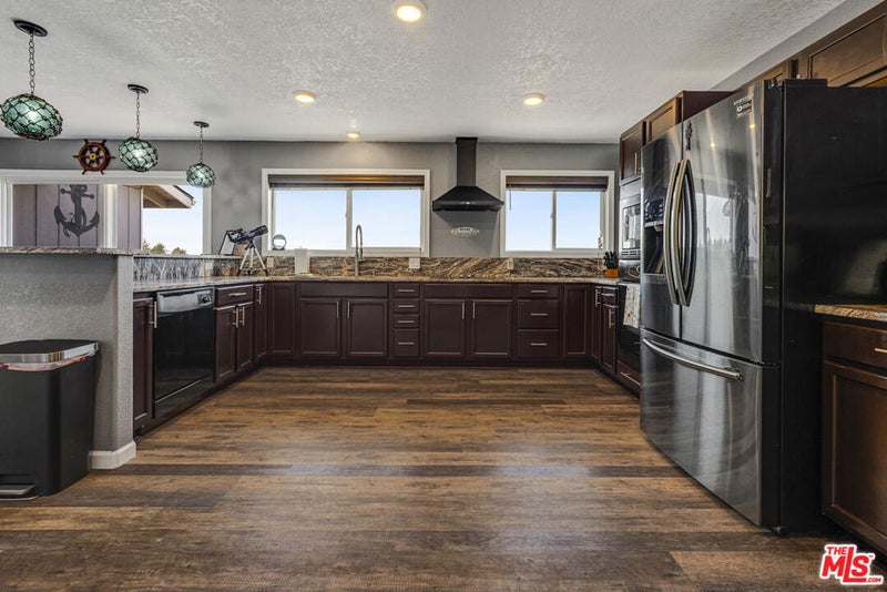 13881 Oceanview Drive