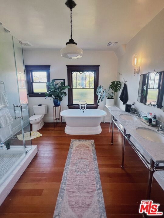 Properties 4 731 E Kensington Road