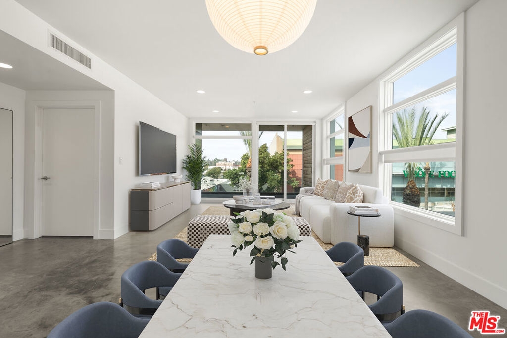 482 S Arroyo 306