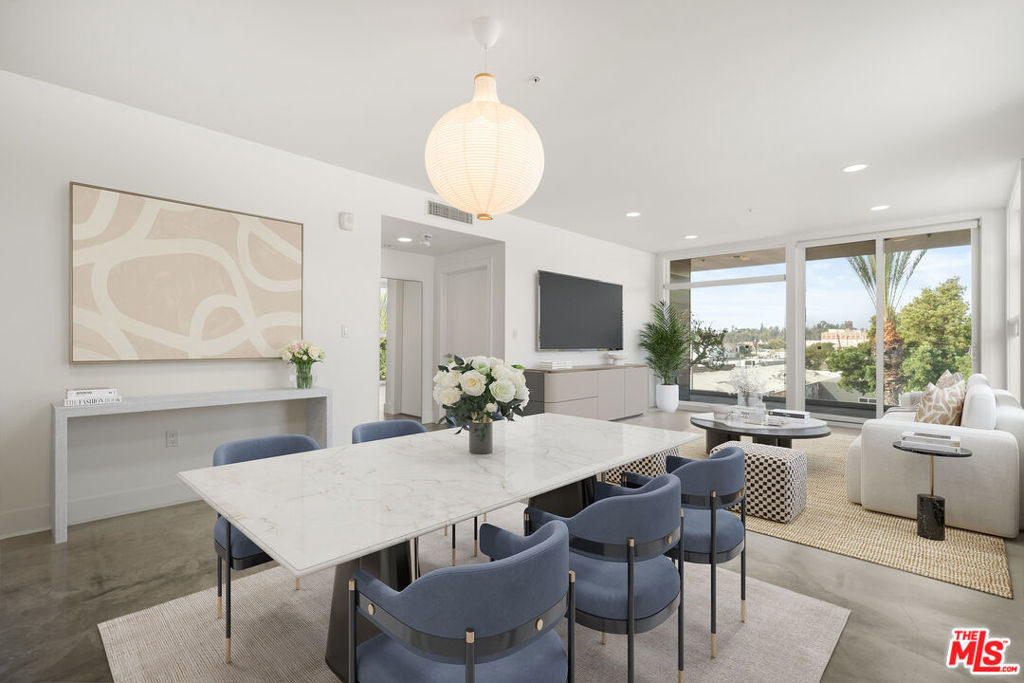 482 S Arroyo 306