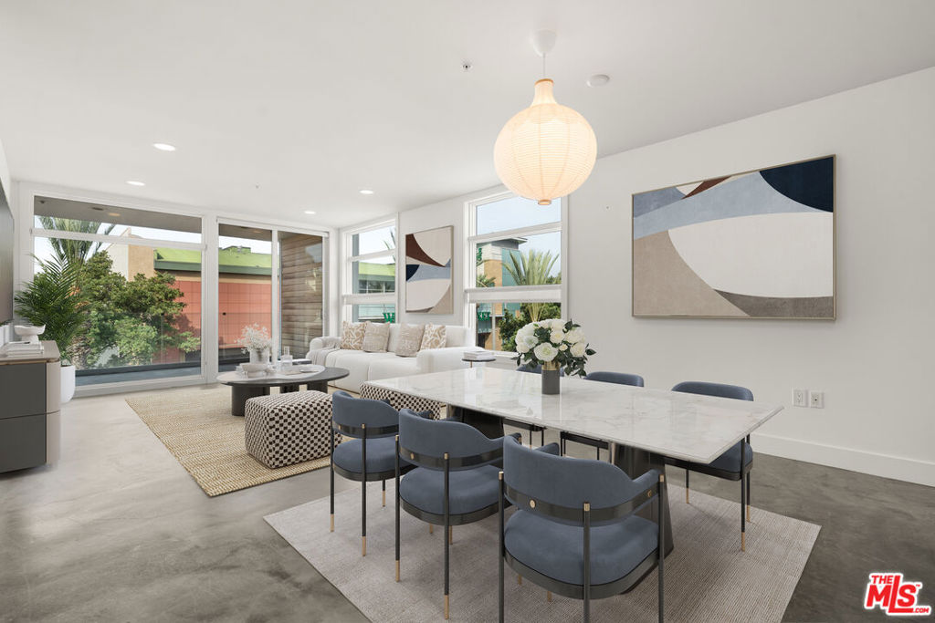 482 S Arroyo 306