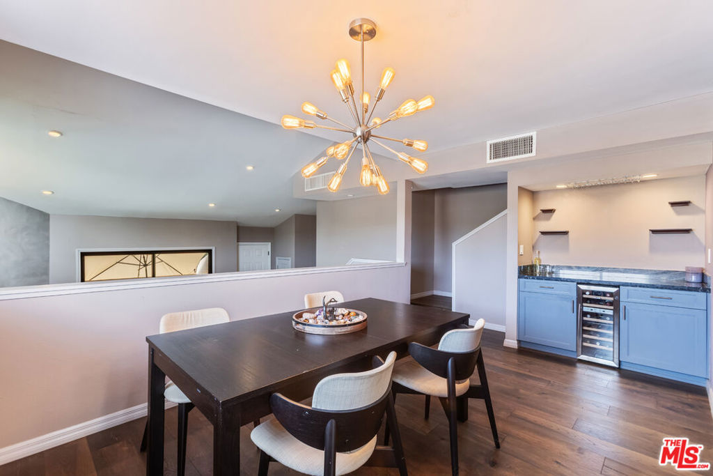 15161 Magnolia Boulevard F