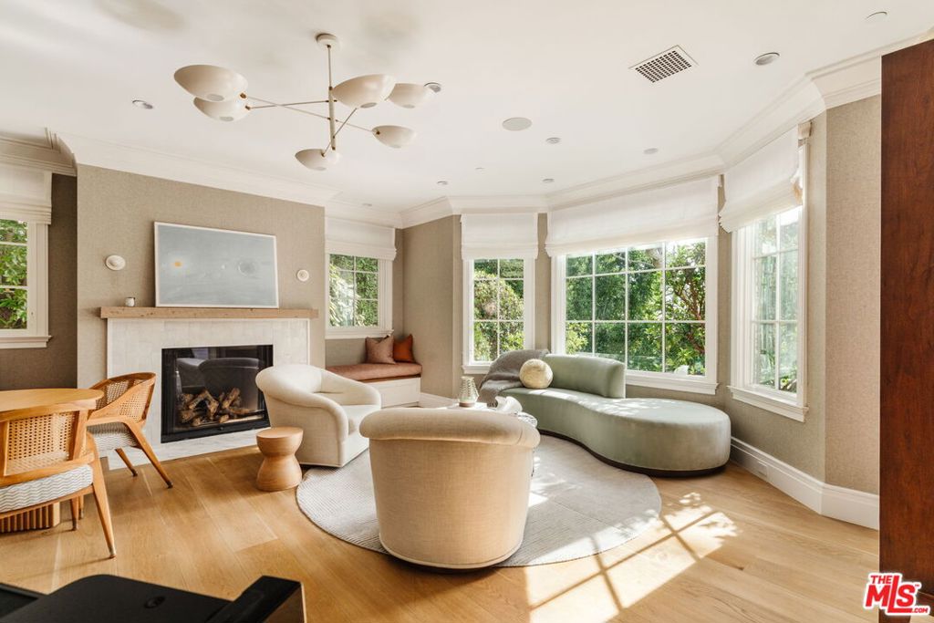 957 Corsica Drive