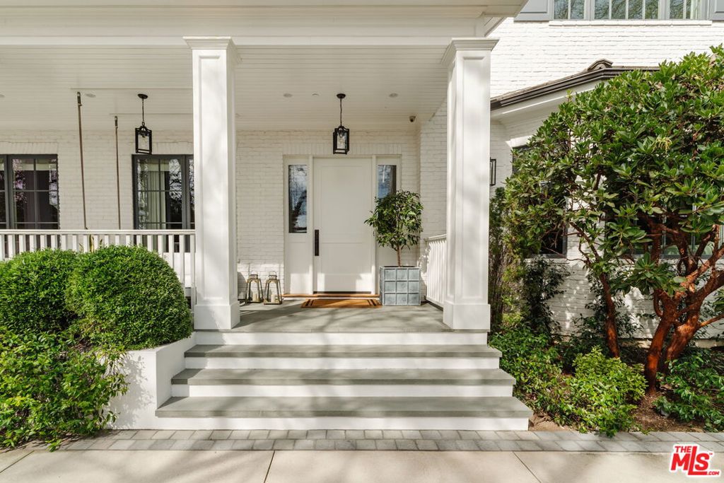 957 Corsica Drive
