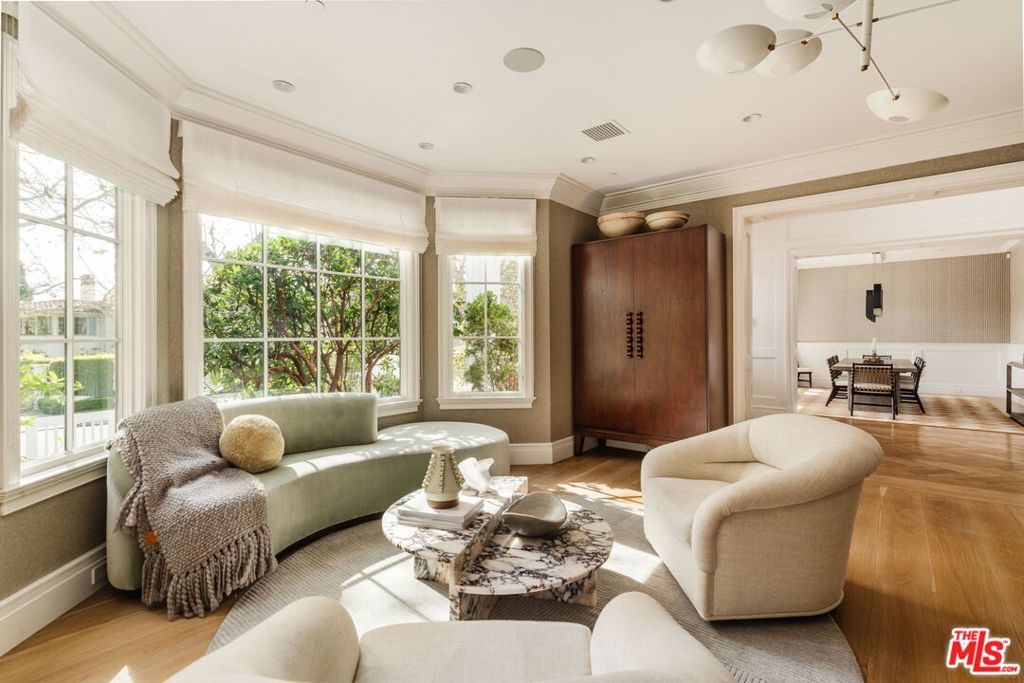 957 Corsica Drive