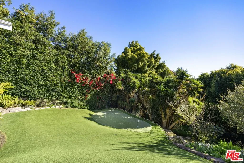 Los Angeles, California 90049, United States, 4 Bedrooms Bedrooms, ,5 BathroomsBathrooms,Residential,Active,251534