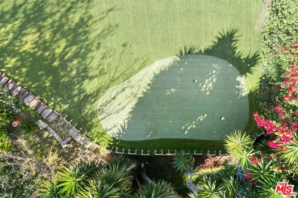 Los Angeles, California 90049, United States, 4 Bedrooms Bedrooms, ,5 BathroomsBathrooms,Residential,Active,251534