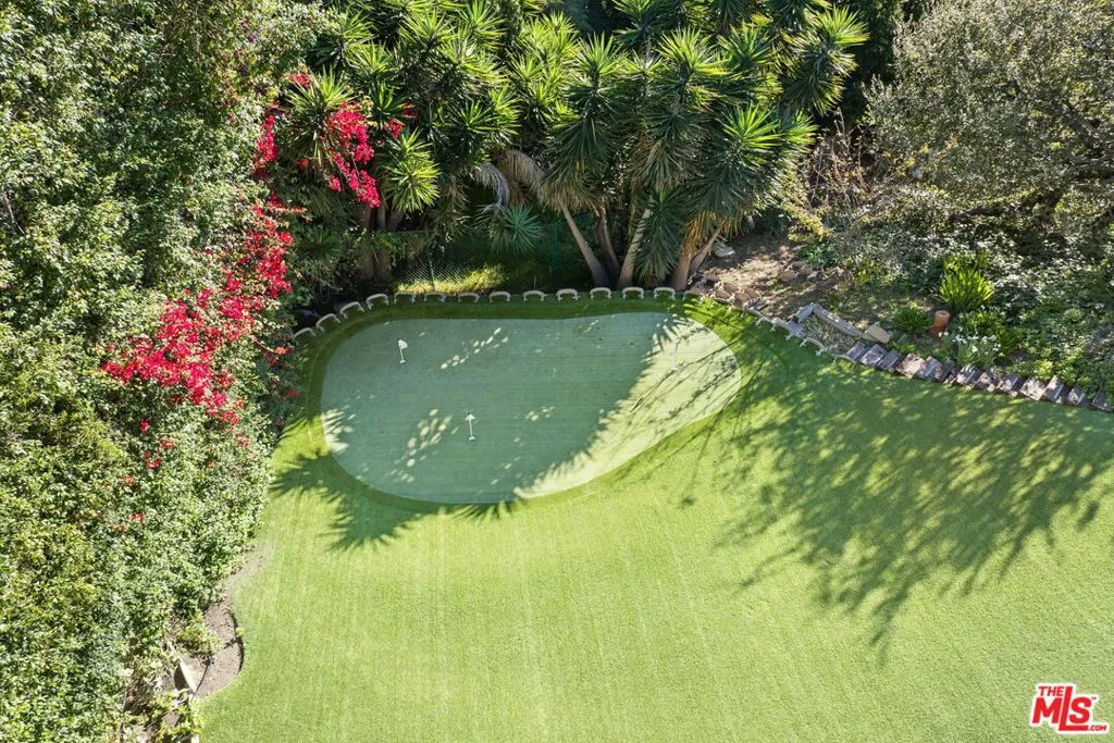 Los Angeles, California 90049, United States, 4 Bedrooms Bedrooms, ,5 BathroomsBathrooms,Residential,Active,251534