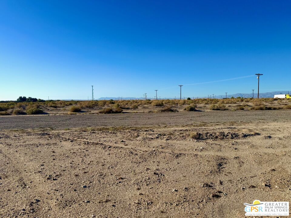 812 Salton Drive