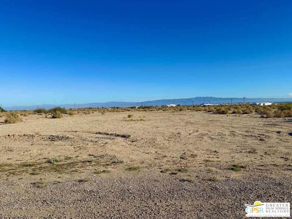 812 Salton Drive