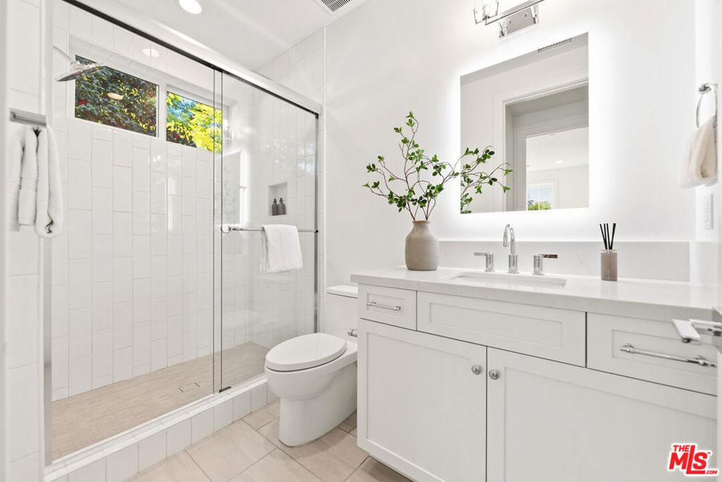 4328 Wilkinson Avenue