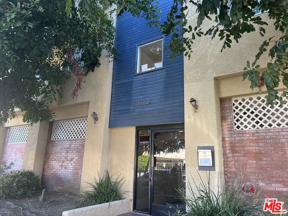 9014 Burnet Avenue 208