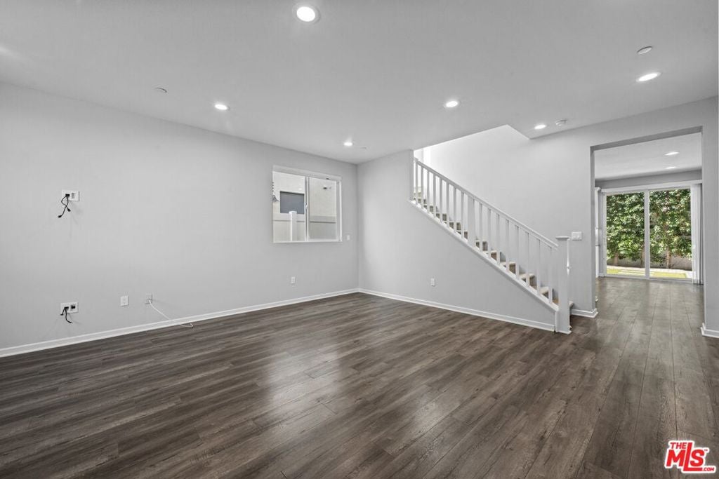 15607 W Lilli Way