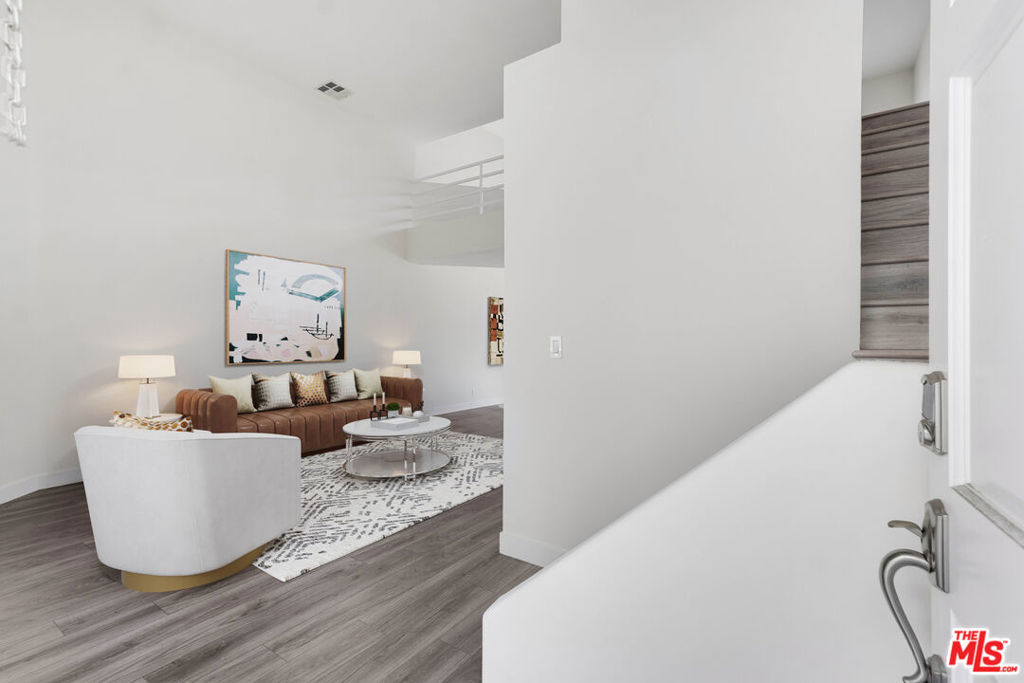2550 S Centinela Avenue 106