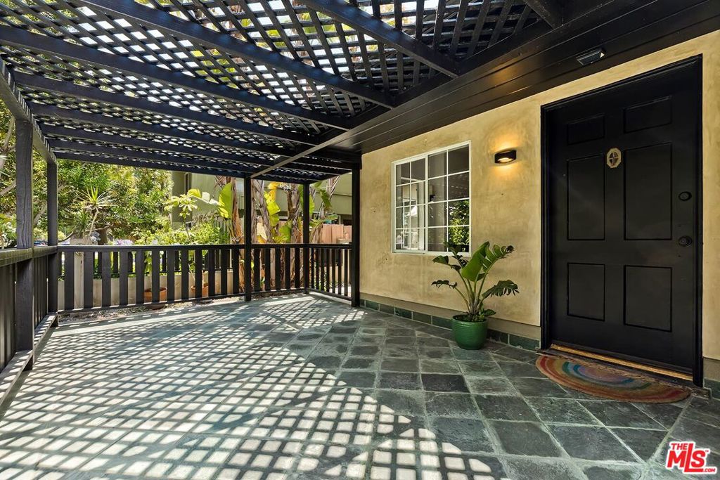 Properties 3 1509 Pearl Street