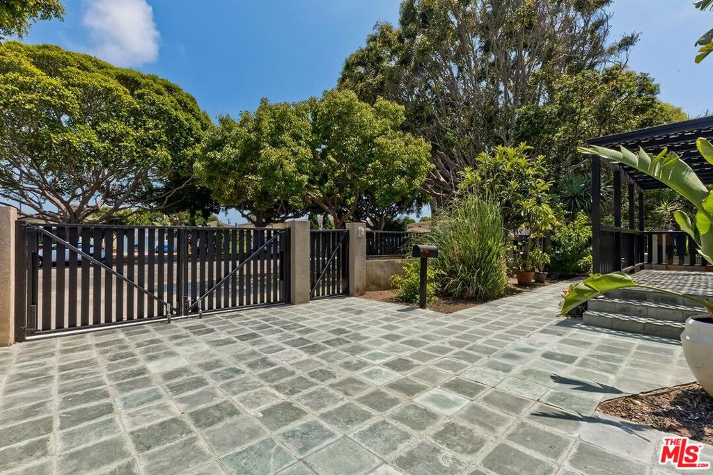 Properties 4 1509 Pearl Street