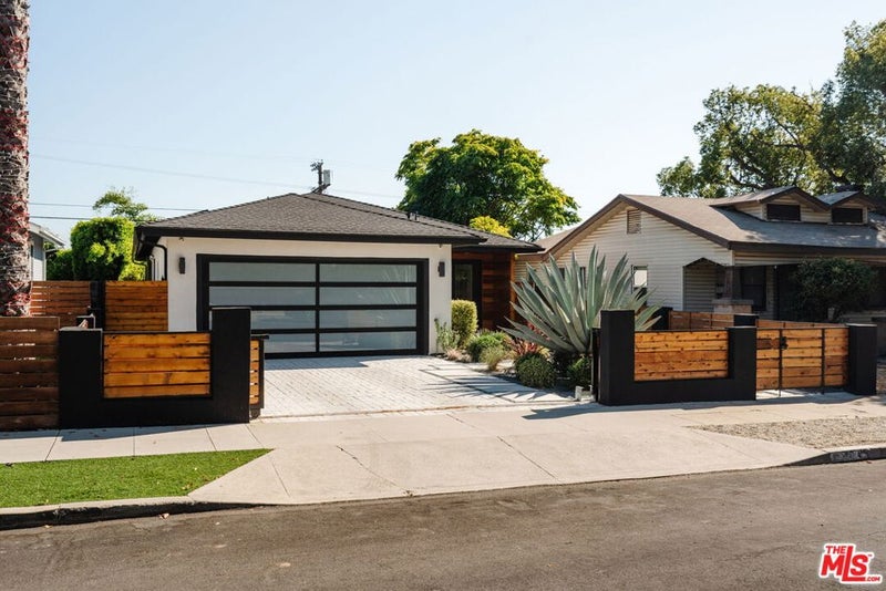 5308 Range View Avenue