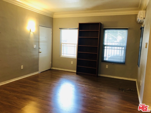 1803 MARYLAND Street