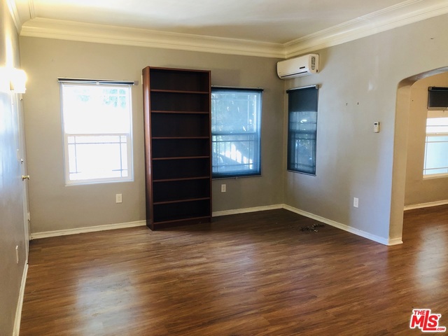 1803 MARYLAND Street