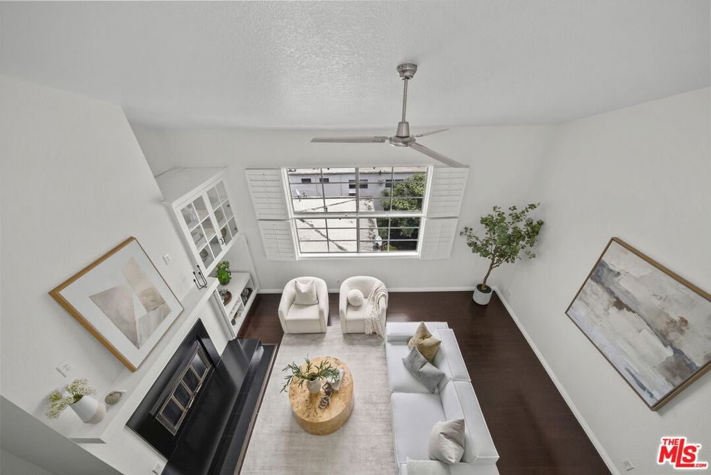12515 Pacific Avenue 208