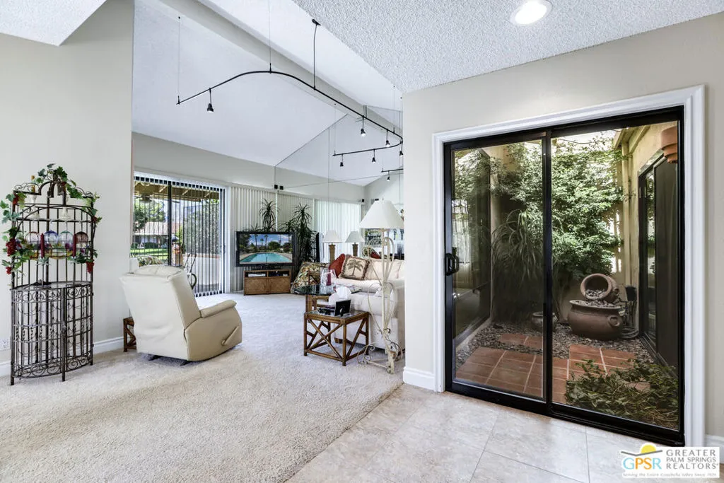 Palm Desert, California 92260, United States, 3 Bedrooms Bedrooms, ,2 BathroomsBathrooms,Residential,Active,142458