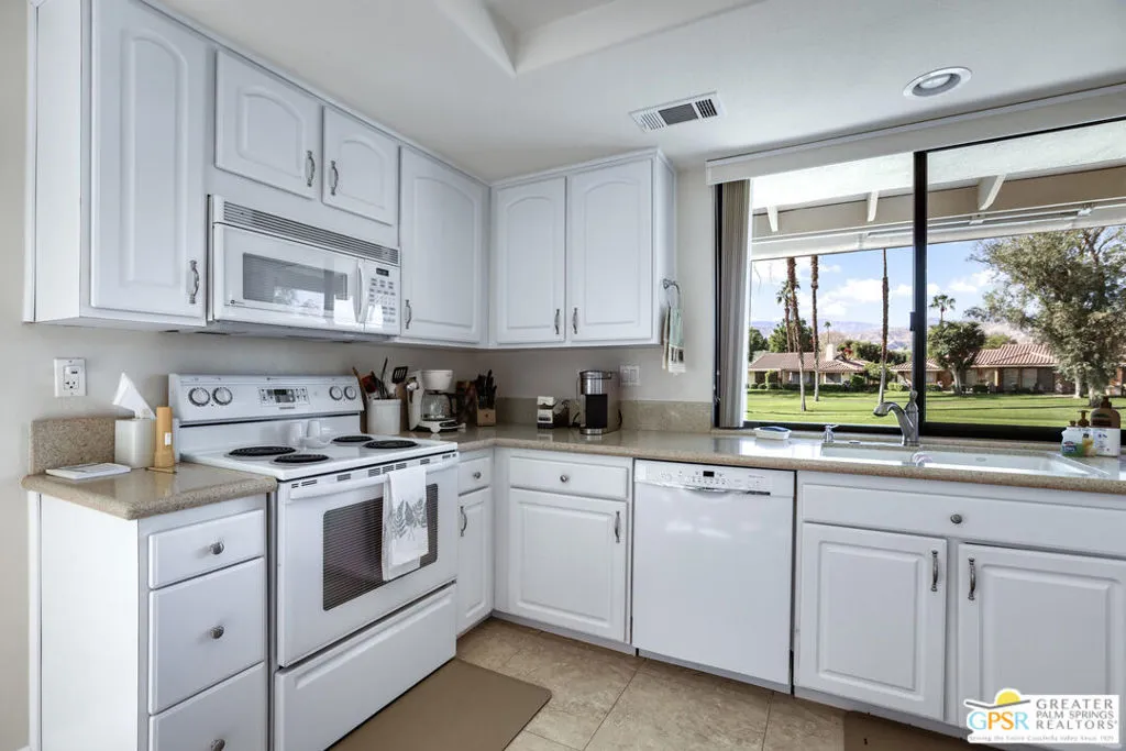 Palm Desert, California 92260, United States, 3 Bedrooms Bedrooms, ,2 BathroomsBathrooms,Residential,Active,142458