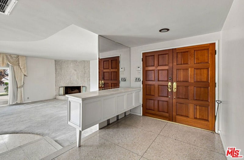 5452 W 57th Street