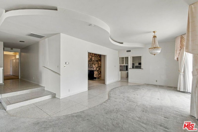 5452 W 57th Street