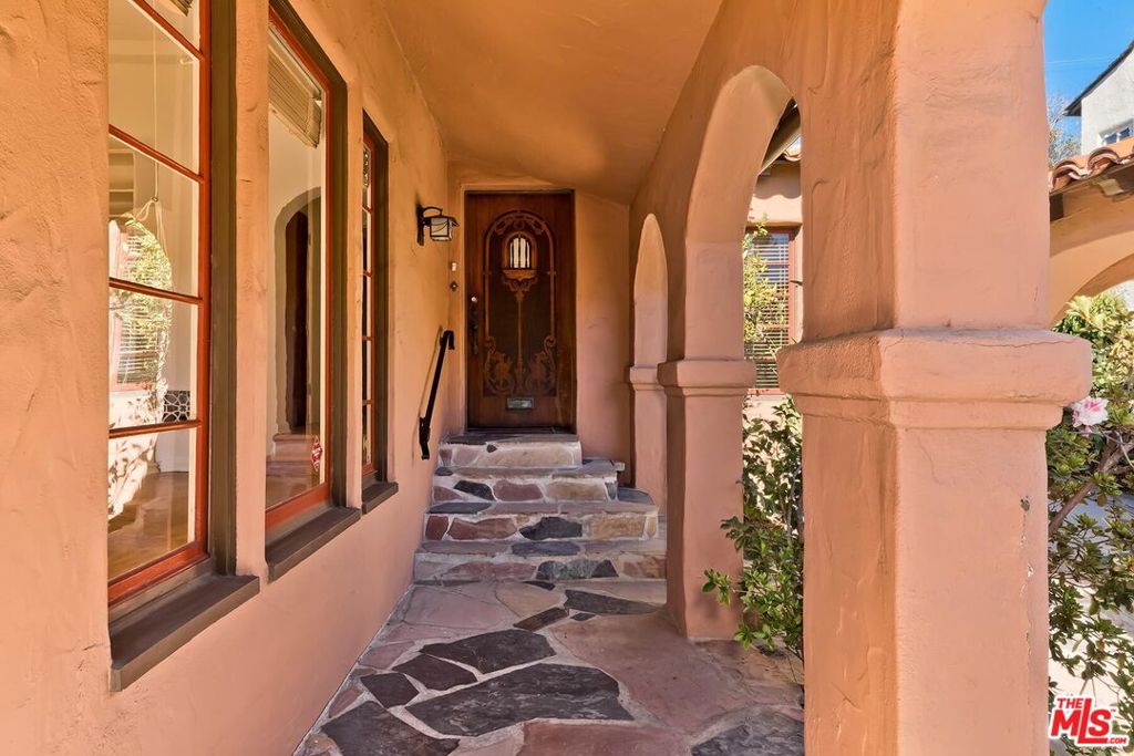 10337 Dunleer Drive