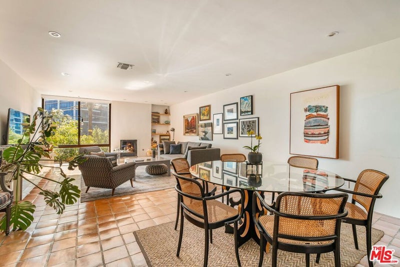1033 Carol Drive 302