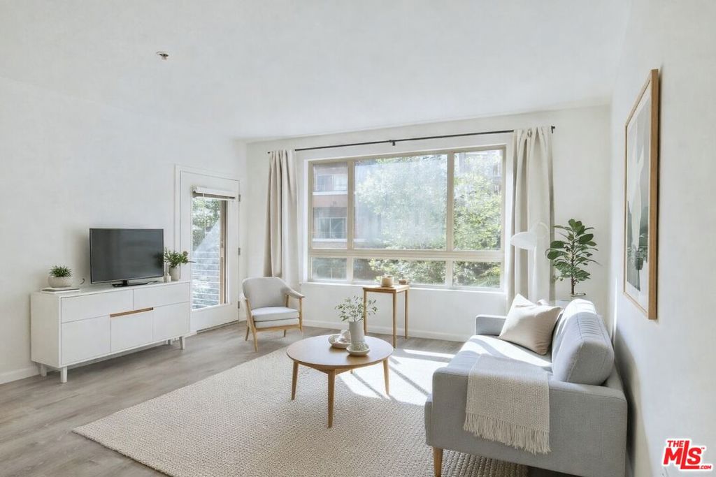 100 S Alameda Street 213