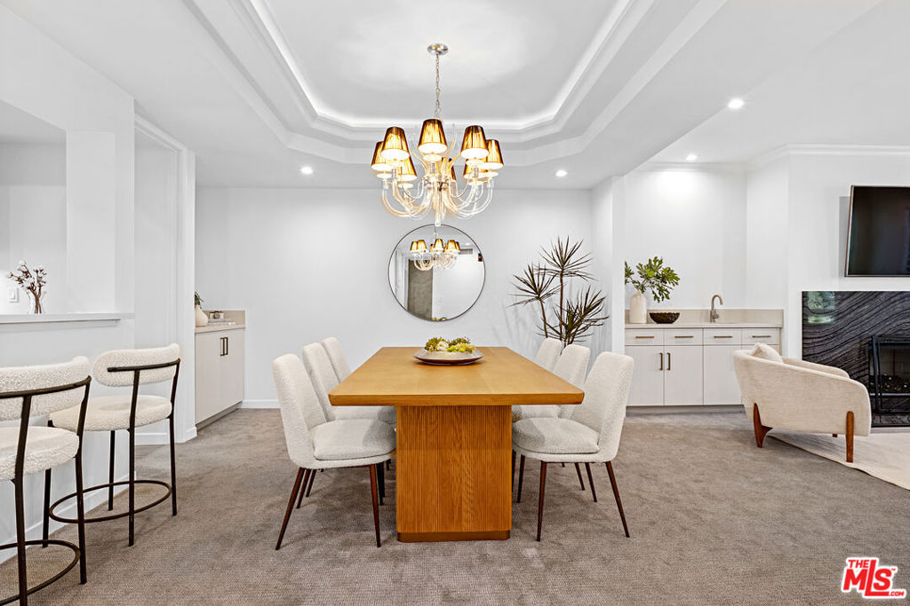 2122 Century Park Lane 306