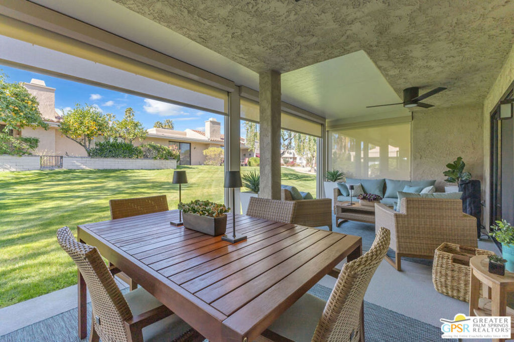 35583 W Paseo Circulo
