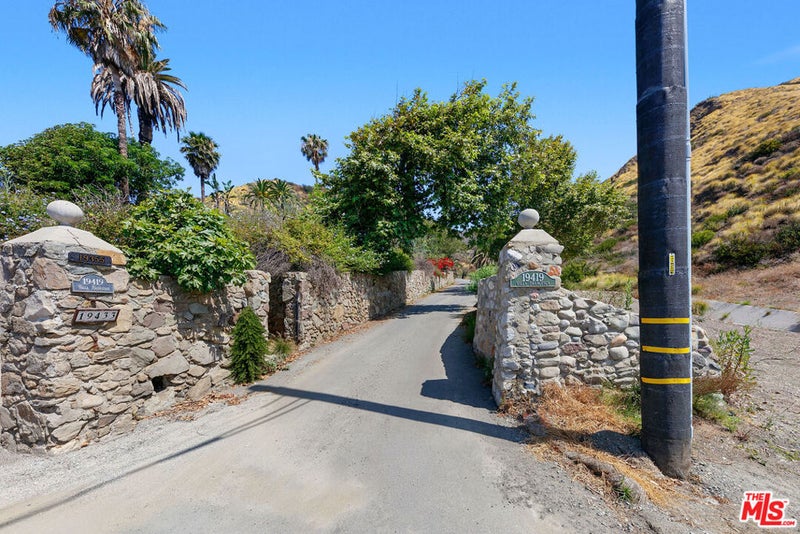 19355 Pacific Coast Highway