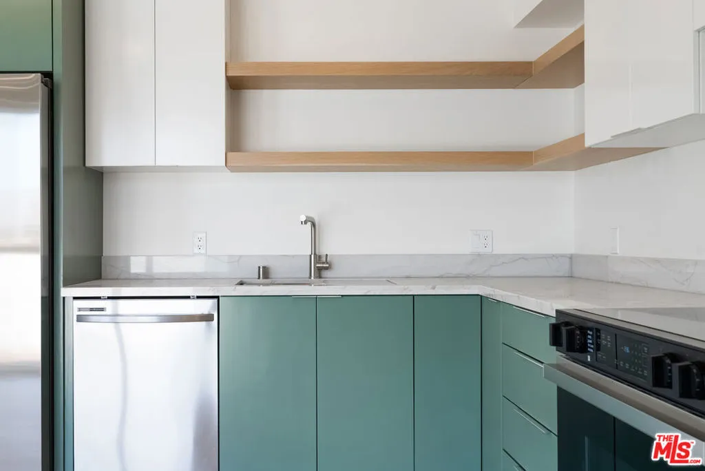 Cypress, California 90630, United States, 3 Bedrooms Bedrooms, ,2 BathroomsBathrooms,Residential,Active,239248