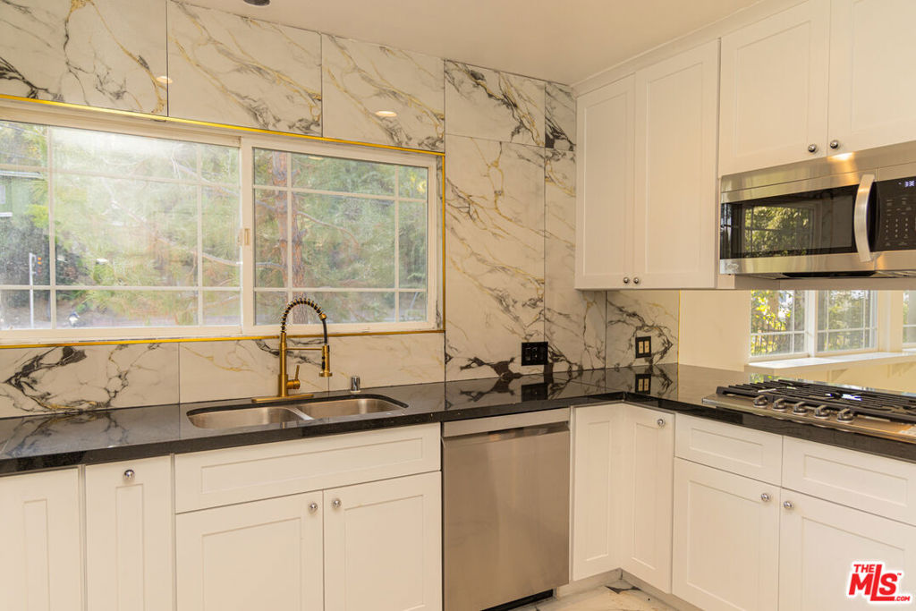 5604 Valley Circle Boulevard