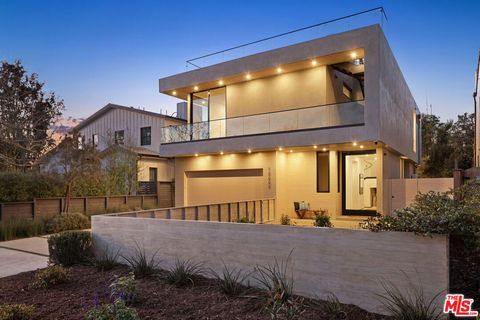 12609 Westminster Avenue Los Angeles CA 90066