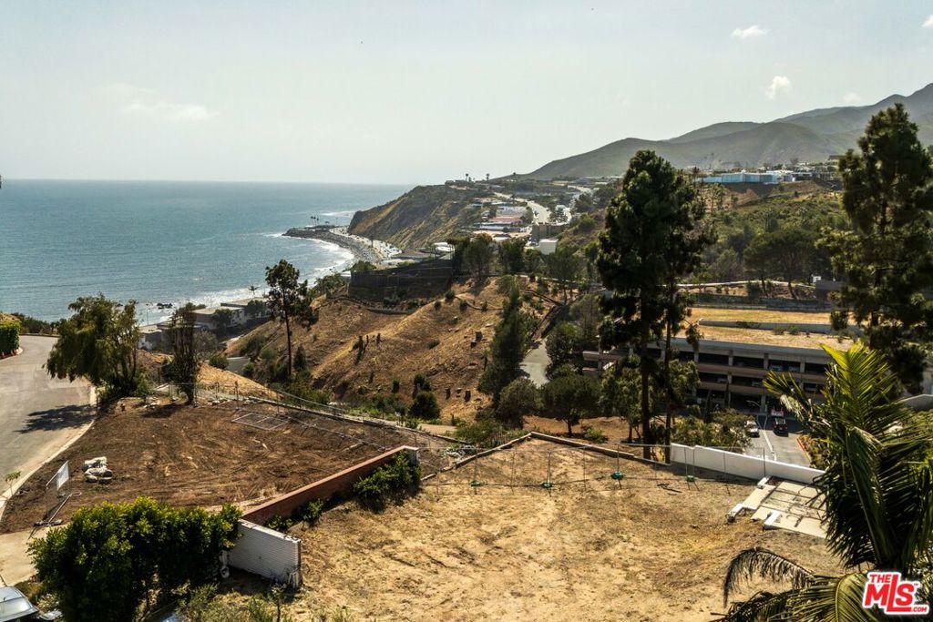 17941 Tramonto Drive