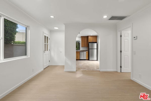 704 1/2 WESTBOURNE DR, WEST HOLLYWOOD, CA 90069 - Image b32e02b6eaec587451d75752eeb56e94/2921420945