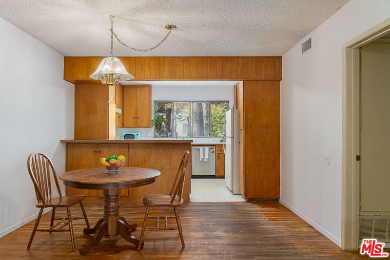 4353 Colfax Avenue 34