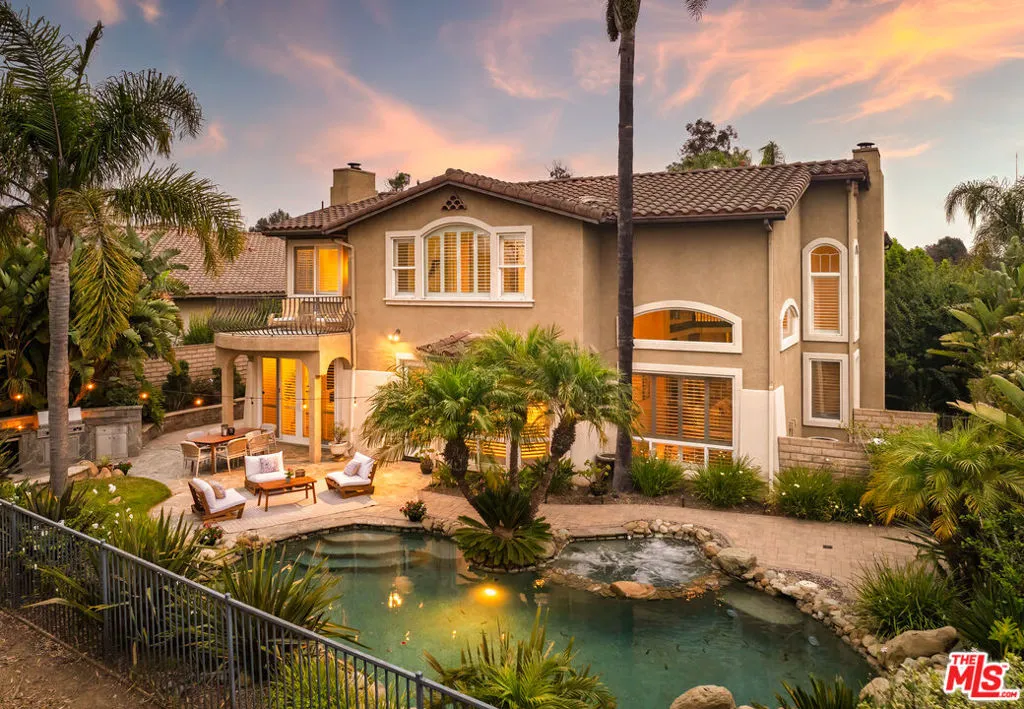 Camarillo, California 93010, United States, 5 Bedrooms Bedrooms, ,5 BathroomsBathrooms,Residential,Active,189483