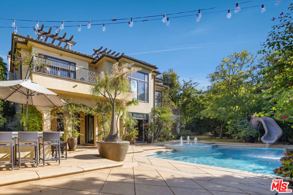 2157 Ravensfield Lane