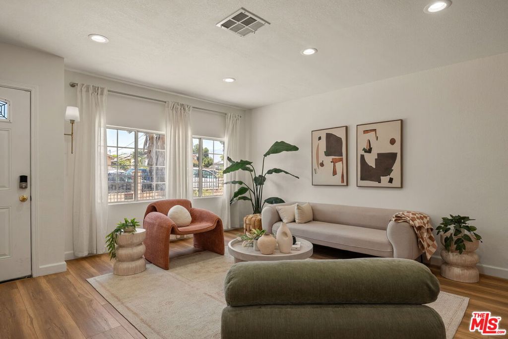 13126 Terra Bella Street