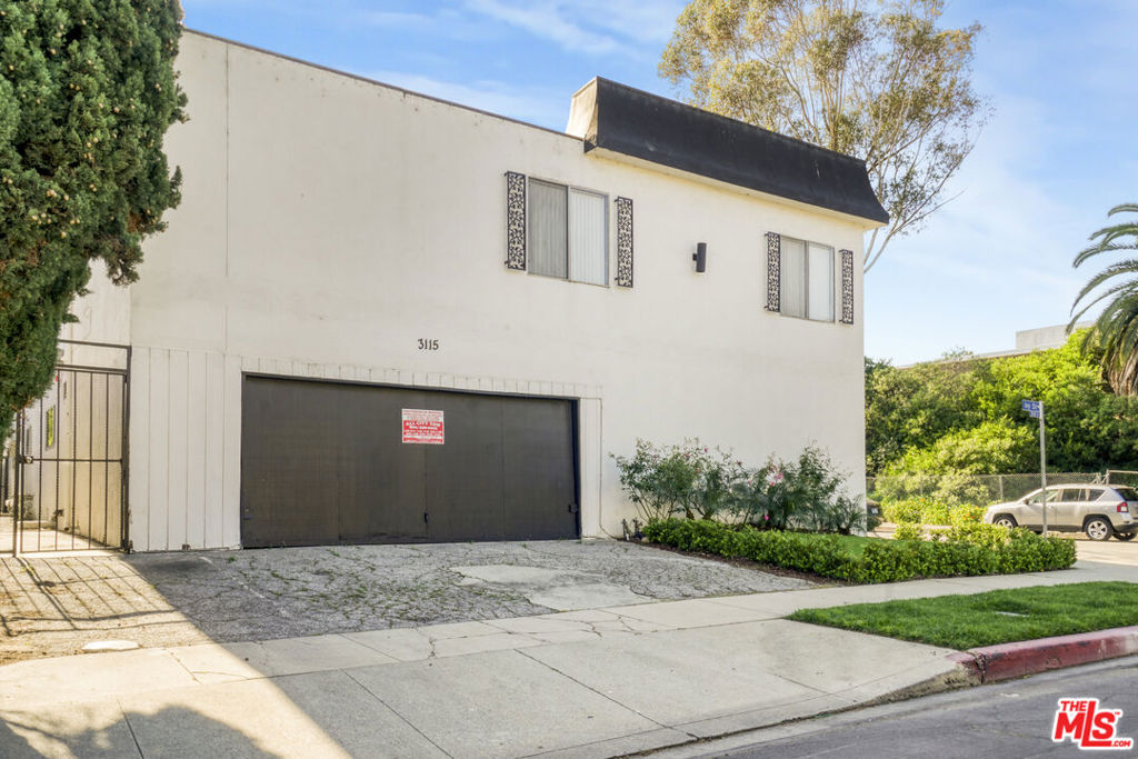 3115 Ivy Street