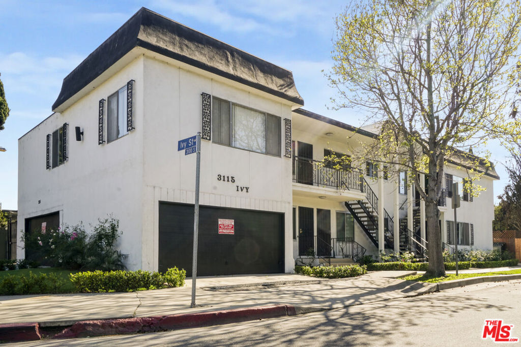 3115 Ivy Street