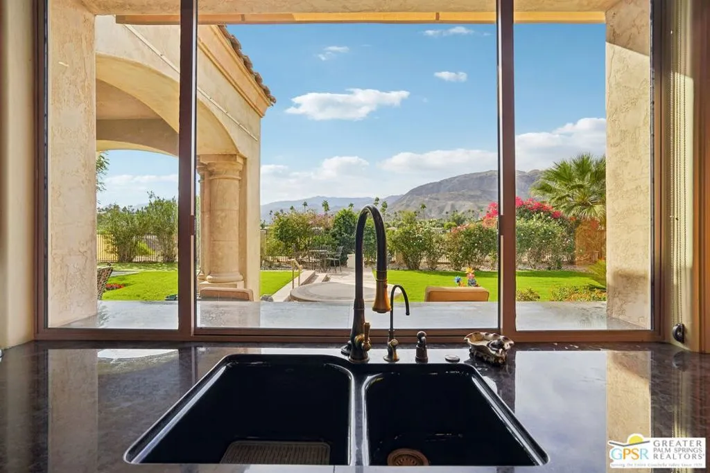Rancho Mirage, California 92270, United States, 3 Bedrooms Bedrooms, ,4 BathroomsBathrooms,Residential,Active,246244