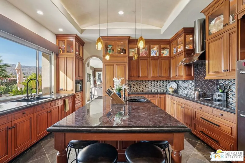 Rancho Mirage, California 92270, United States, 3 Bedrooms Bedrooms, ,4 BathroomsBathrooms,Residential,Active,246244