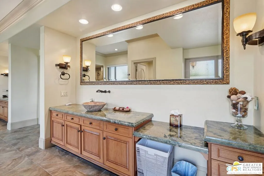 Rancho Mirage, California 92270, United States, 3 Bedrooms Bedrooms, ,4 BathroomsBathrooms,Residential,Active,246244